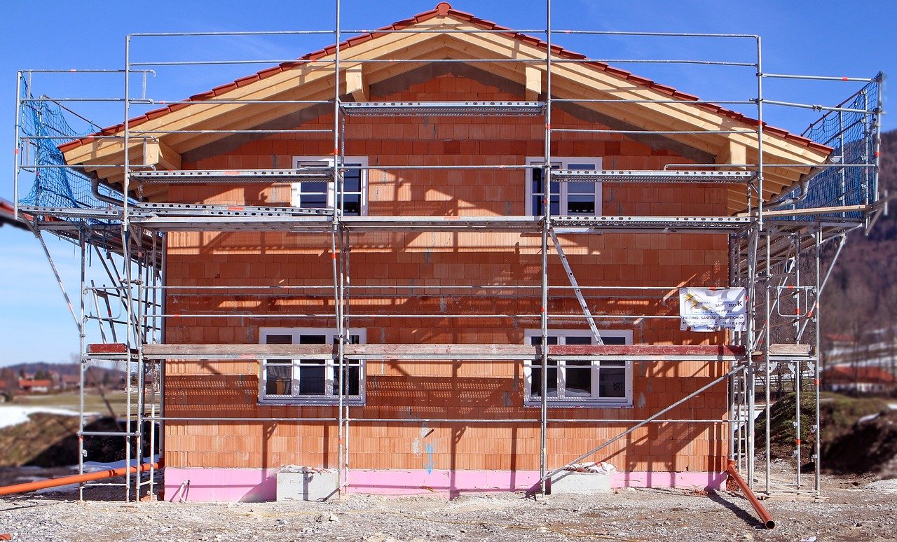 construction work, framework, construction site-670278.jpg